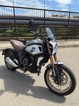 CFMOTO 700CL-X Heritage, výbava, 11658km