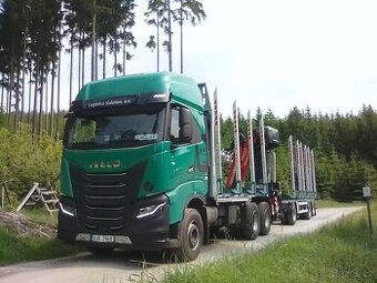 Práce pro řidiče C+E – souprava na dříví