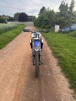 Yamaha YZ450f - 1