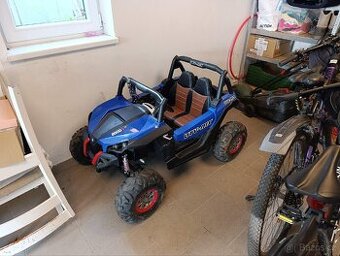 Elektrické dětské autíčko Monster Truck
