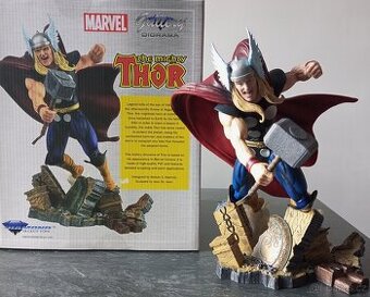Figurka Marvel Gallery Comic Thor