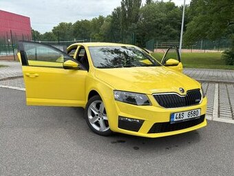 Škoda Octavia RS 2.0TSI, garážované