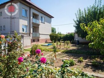 Prodej rodinné vily 7+2 ve Veselí nad Moravou, 250 m2