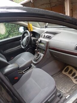 Nabízím fiat croma jtd 110 kw