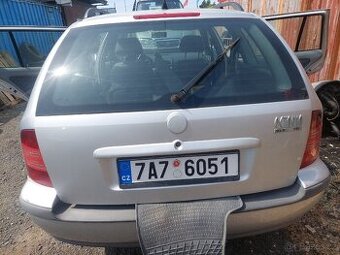 Octavia I kombi zadní páté dveře
