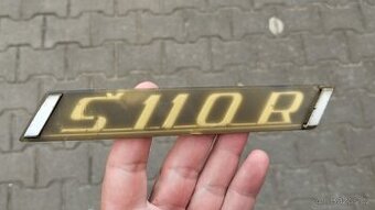 Originál starý původní štítek na zadní kapotu ŠKODA 110R