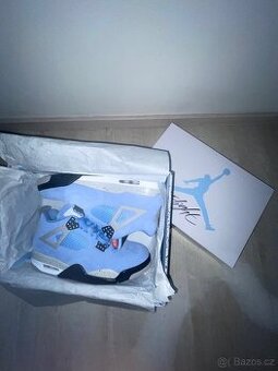 Jordan 4 University Blue
