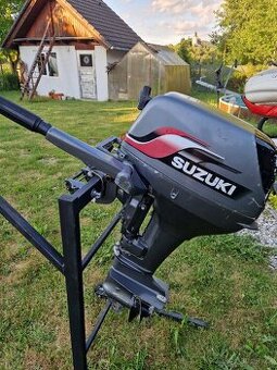 SUZUKI 15HP krátká noha 2T, funkční a přihlášený