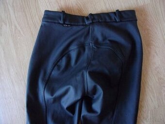 Nové nepromokavé rajtky Fouganza