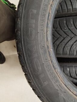 Zimní pneumatiky 185/55R15 92H