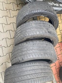 Letní pneu 245/45/R19