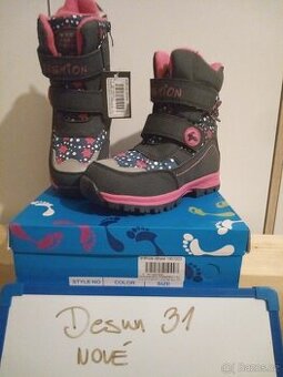 Zimní dívčí boty Desun 31, nové s vysačkou a krabicí