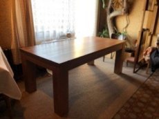 Dubový stůl masiv