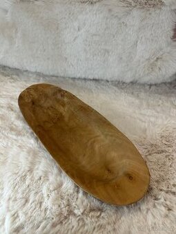 Menší dřevěný dekorační tác – ruční výroba