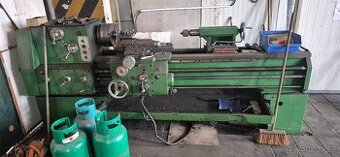 Soustruh, vrtačka vr4