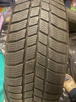 Zimní pneu 185/60/R15 Barum