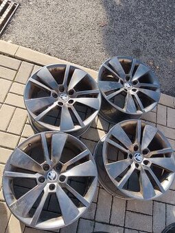 ORIGINAL SKODA SUPERB III 18" ZENITH ANTRACIT