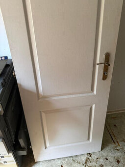 Interiérové dveře bílé plné