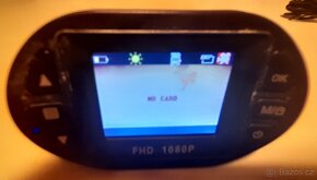 KAMERA, AUTOKAMERA, nahrává na SD - paměťovou kartu, noční