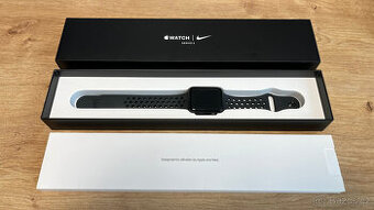 Apple Watch 3 42mm Space Gray Al Nike Sport Band
