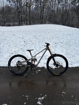 Commencal Supreme V5