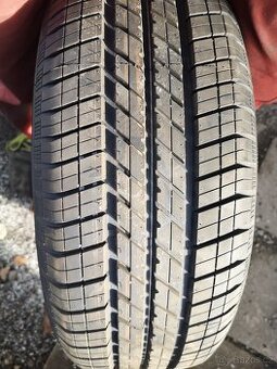 Pneu 205/55 r16