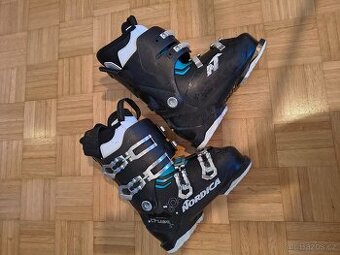 Dětské lyžáky 245 mm Nordica