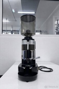 Profesionální kávomlýnek G. ROSSI RR45 (Itálie)