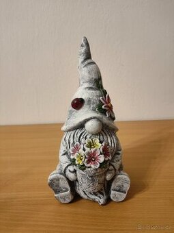 Solárny záhradný trpaslík s LED svetlom – dekorácia