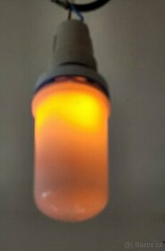LED žárovka s efektem plamene - LED Flame Bulb E27 - 1
