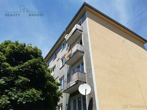 Byt 3+1 s balkonem, DV, 66 m2, Chomutov, Čechova - 1