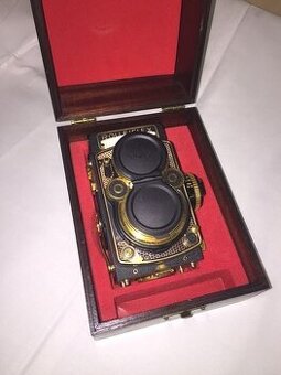 Rolleiflex TLR 2.8 F Gold Edition - jako nový a funkční