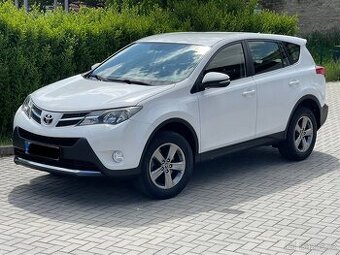 Toyota Rav4 2015,2.0D4D 2WD,Tažné,BEZ KOROZE