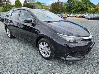 TOYOTA AURIS 1.8 HYBRID KOMBI 73KW 2017