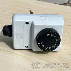 Termostat provozní zakrytovaný s jímkou 0-90°C - 1