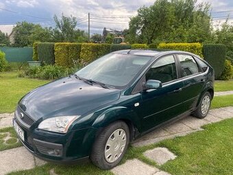 Ford Focus 1.6 benzín