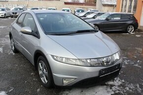 Honda Civic 1.4i, 138 tis. km, bez koroze