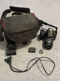 Canon EOS 2000D - jako nový