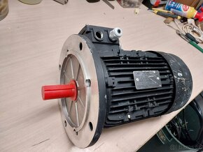 Elektromotor