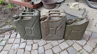 Plechové kanystry 2x 20l, 1x 10l