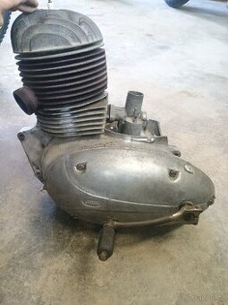 Motor Jawa 250/353
