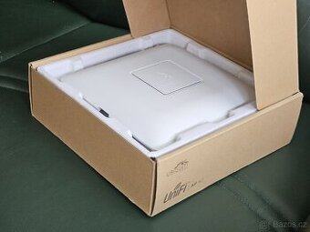 Ubiquiti UniFi AP AC Pro