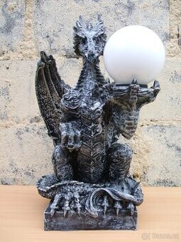 Velká dekorativní lampa-drak