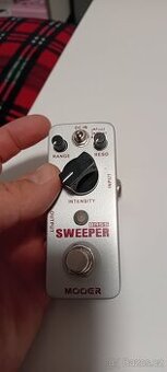 Mooer Bass Sweeper
