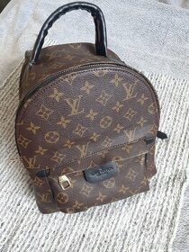 BATŮŽEK LOUIS VUITTON Palm Springs Backpack Monogram Canvas