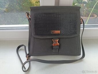 Nová černá kabelka Tamaris