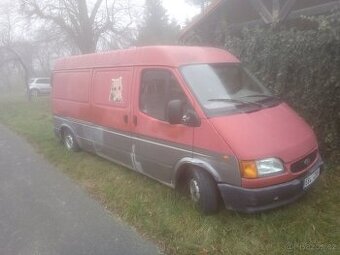 FORD TRANZIT 2.5TD VYVARENY DOBRY STAV VHODNY NA OBYTNAK