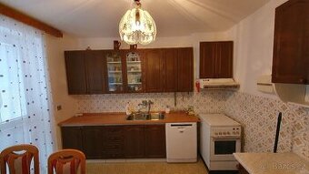 Pronájem bytu 4+1 v rodinném domě v Uh. Hradišti- Mařaticích