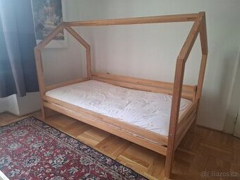Domečková postel s šuplíkem