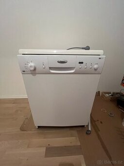 Myčka Whirpool